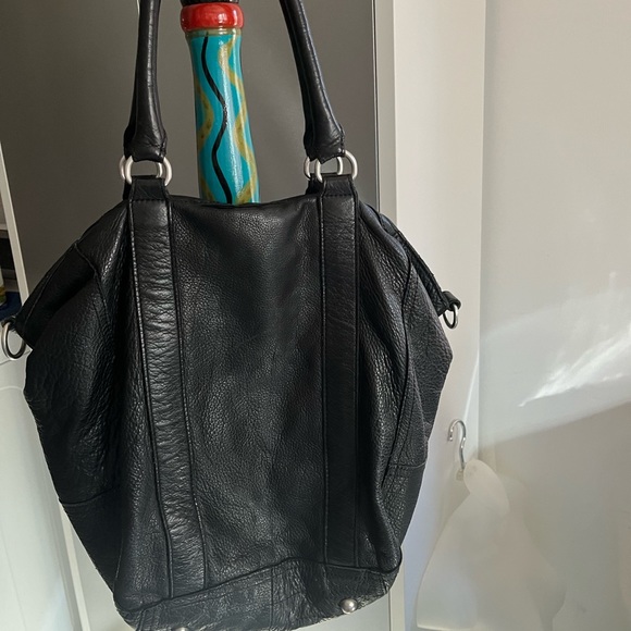 Liebeskind Berlin Black Leather Handbag - Picture 7 of 8